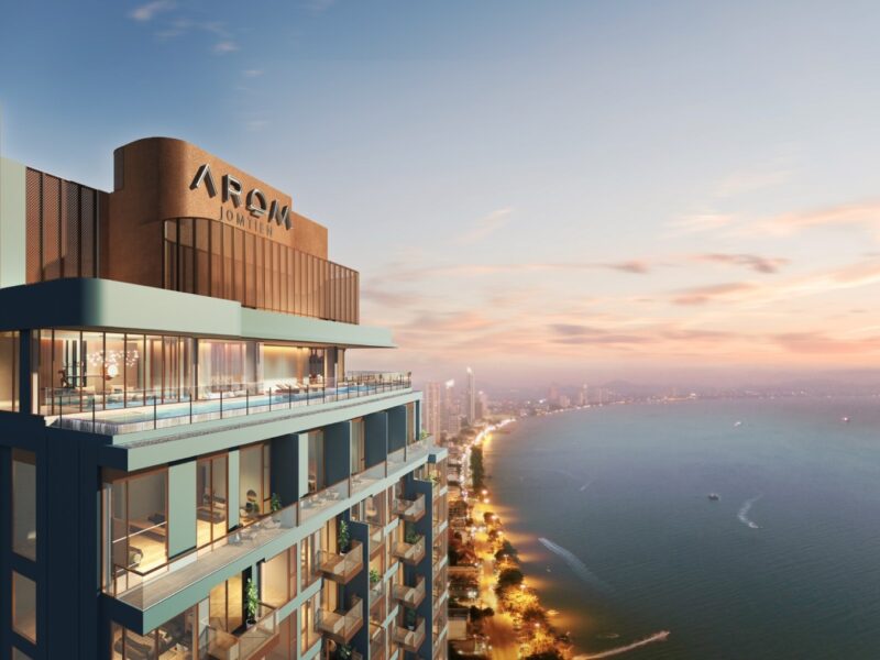 AROM - JOMPTIEN BEACH FRONT